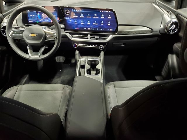 New 2026 Chevrolet Equinox EV LT FWD image 24
