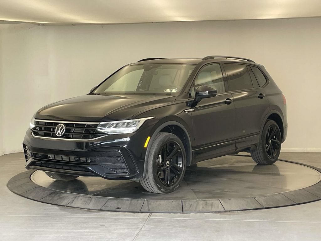 Used 2024 Volkswagen Tiguan SE R-Line