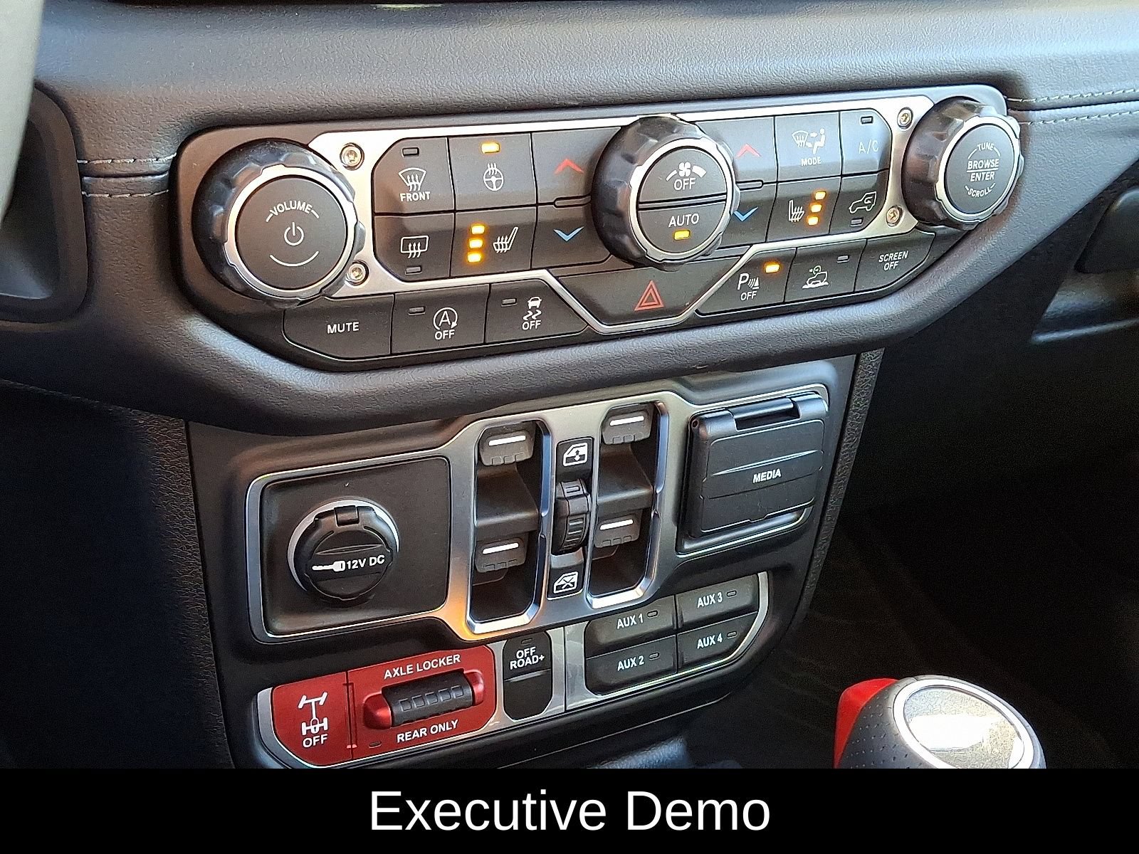 New 2026 Jeep Gladiator Mojave AWD/4WD image 10