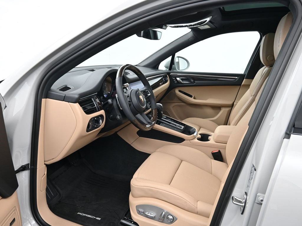 New 2026 Porsche Macan S image 4