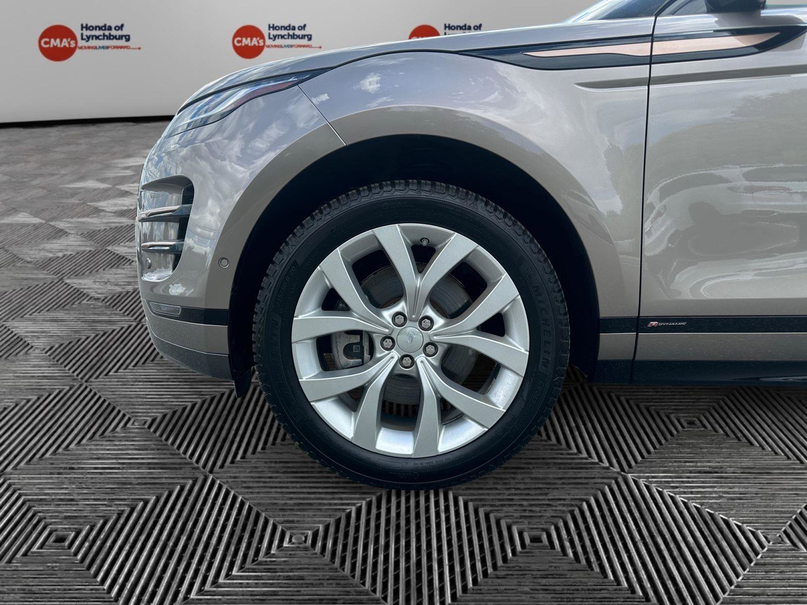 Used 2021 Land Rover Range Rover Evoque R-Dynamic S AWD/4WD image 9