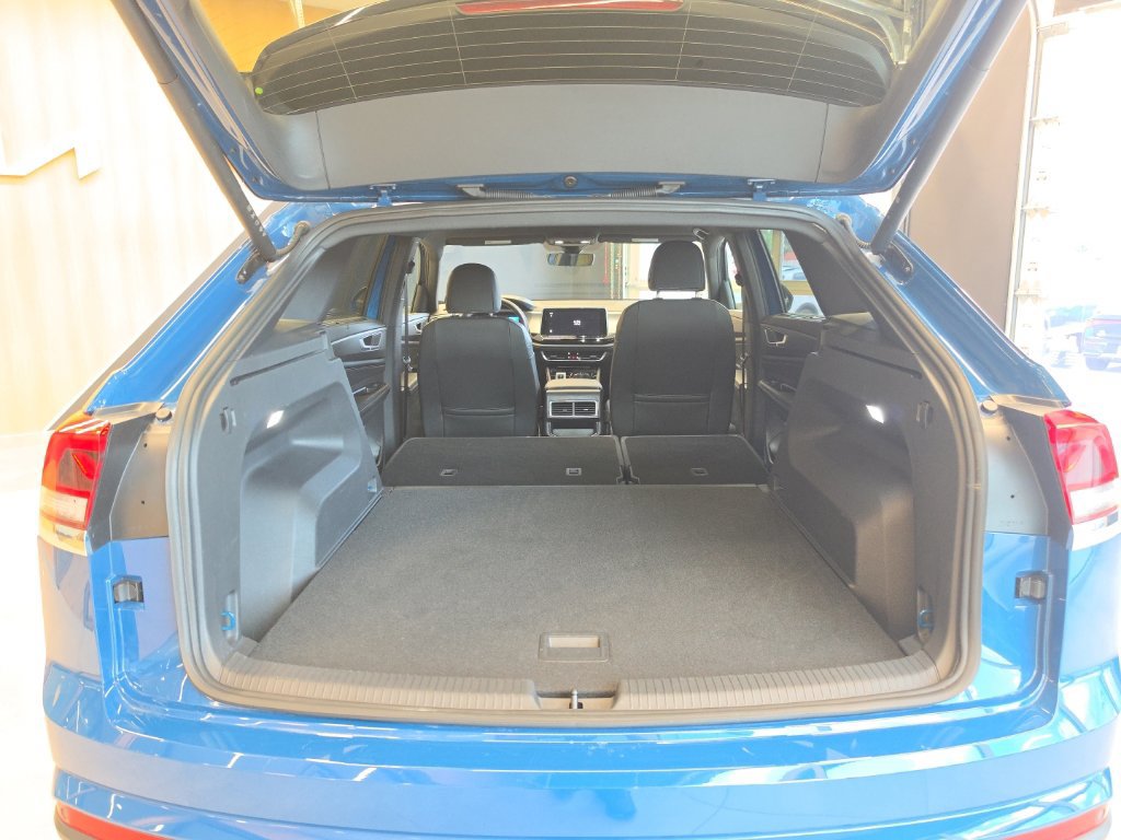 Used 2026 Volkswagen Atlas Cross Sport SE FWD image 46