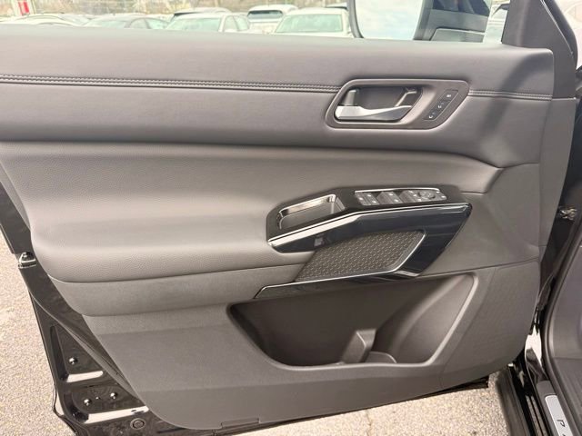 New 2026 Nissan Pathfinder Platinum image 10