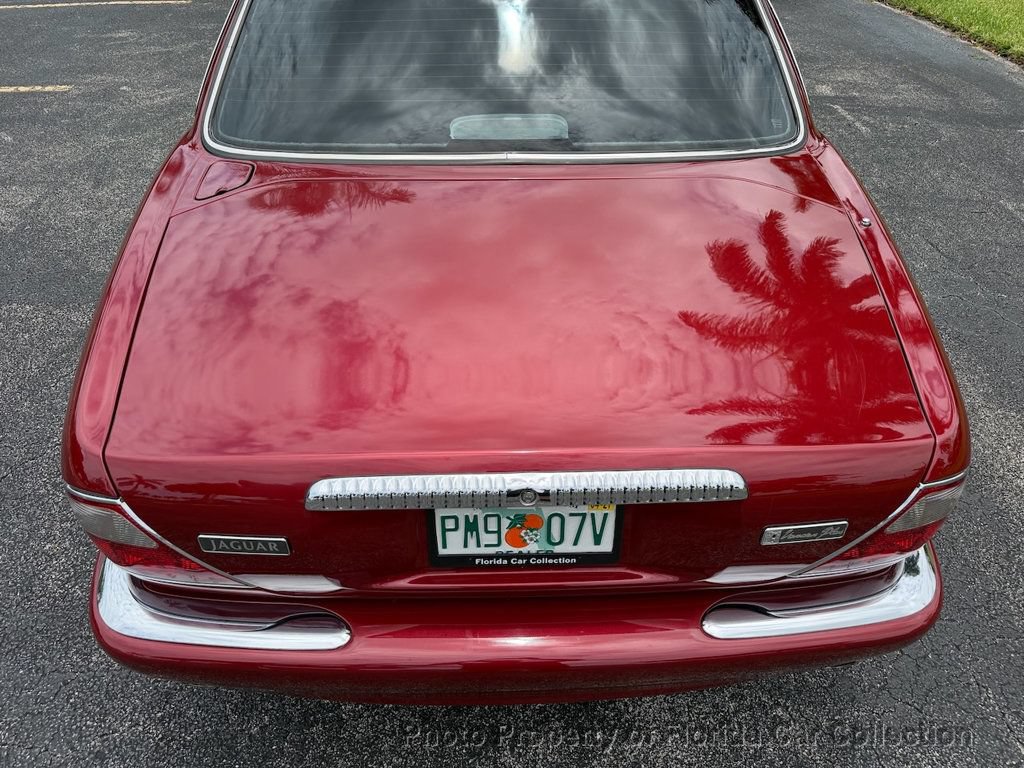 Used 1999 Jaguar XJ8 L RWD image 24