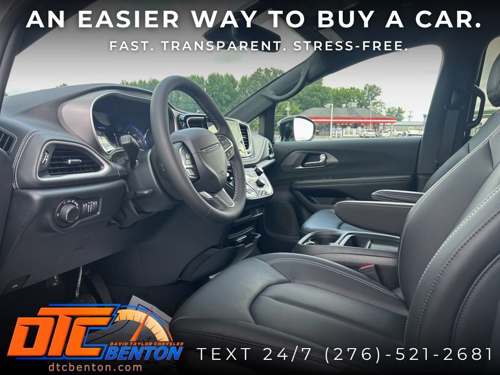 New 2027 Chrysler Pacifica Select FWD image 10