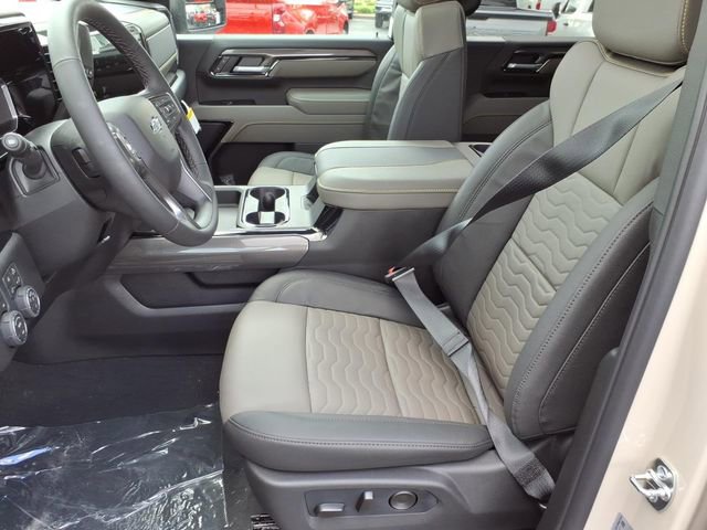 New 2026 Chevrolet Silverado 2500 ZR2 w/ LPO, Dark Essentials Package AWD/4WD image 6