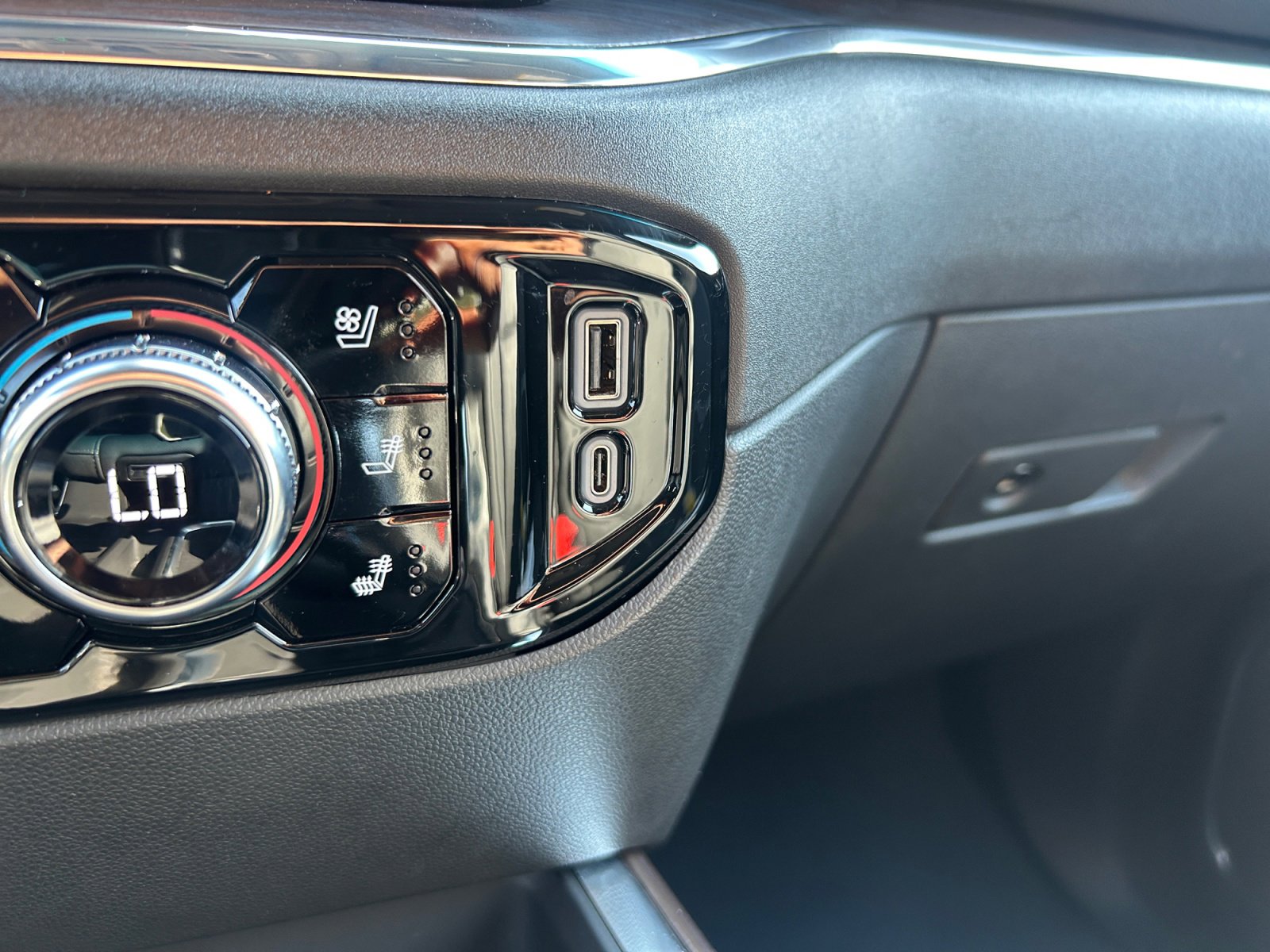 Used 2023 GMC Sierra 1500 SLT image 20