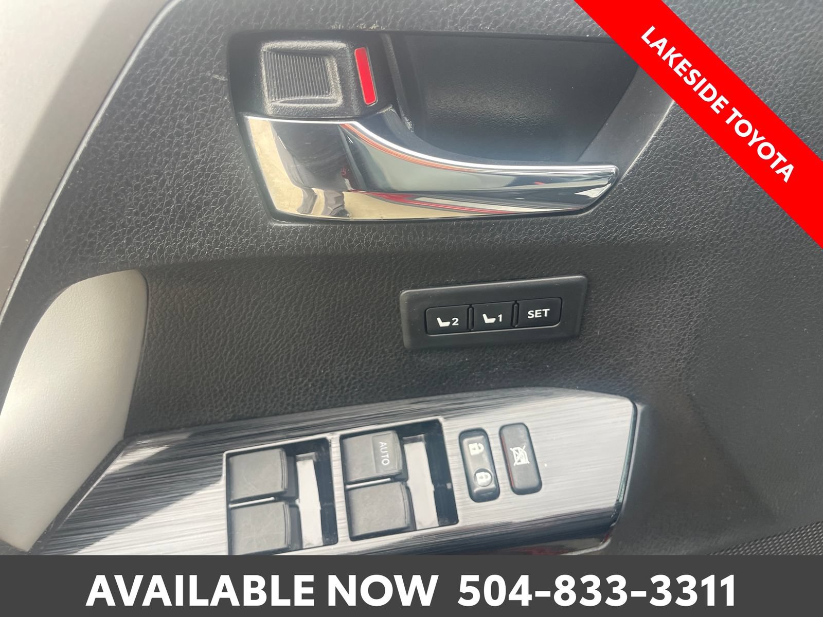 Used 2018 Toyota RAV4 Limited w/ Advanced Technology Package FWD image 24