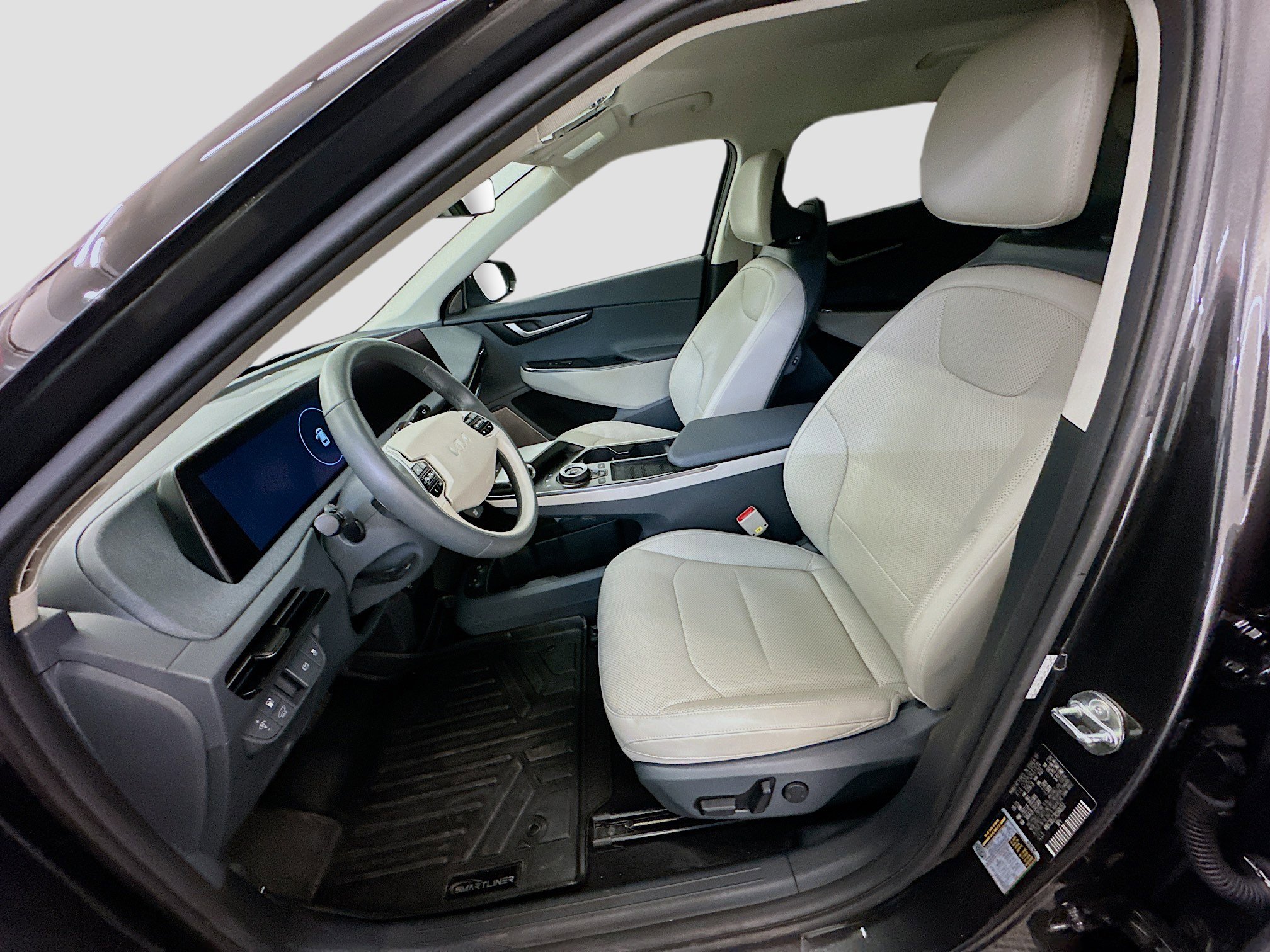 Used 2024 Kia EV6 Wind w/ Wind Technology Package AWD/4WD image 13