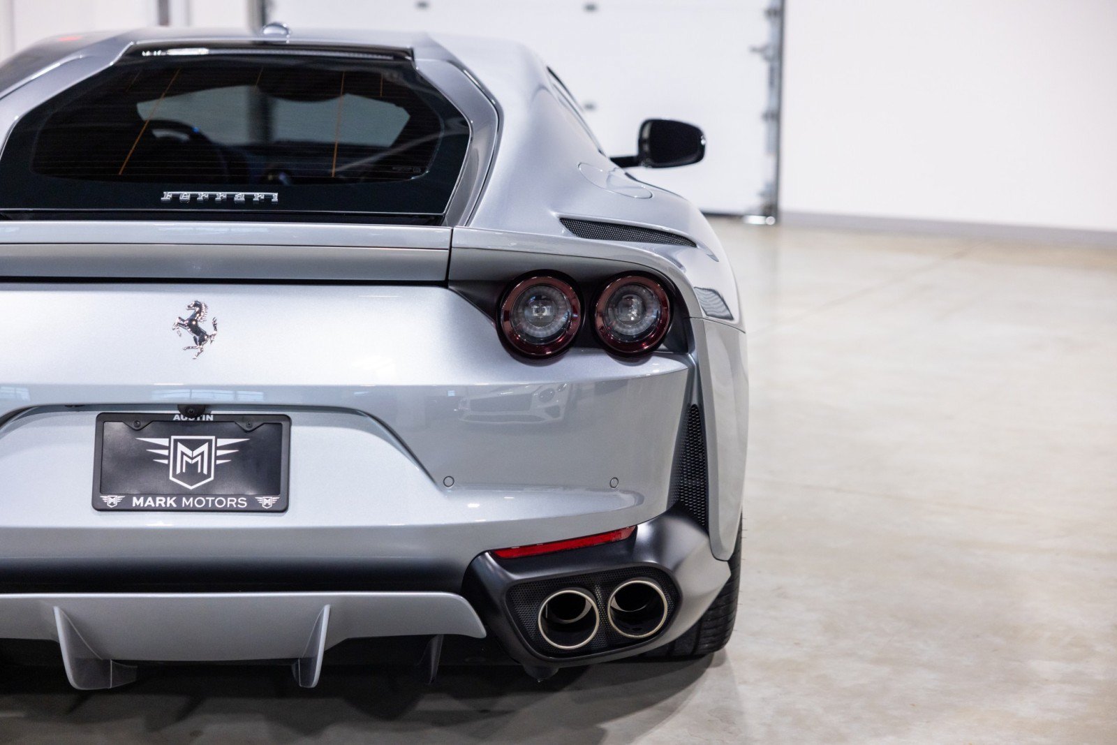 Used 2019 Ferrari 812 Superfast RWD image 13