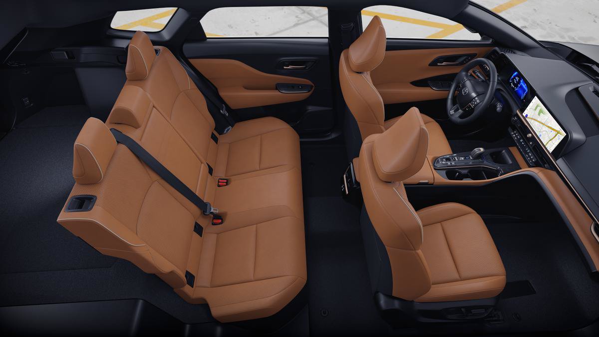 New 2026 Toyota Crown Signia AWD/4WD image 4