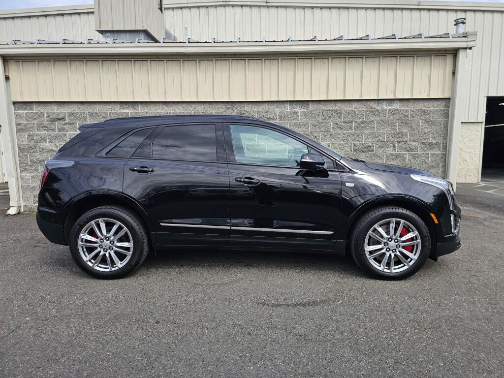 Certified 2023 Cadillac XT5 Sportv w/ Technology Package AWD/4WD image 9