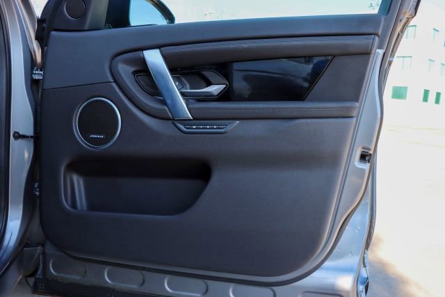 Used 2020 Land Rover Discovery Sport S image 10