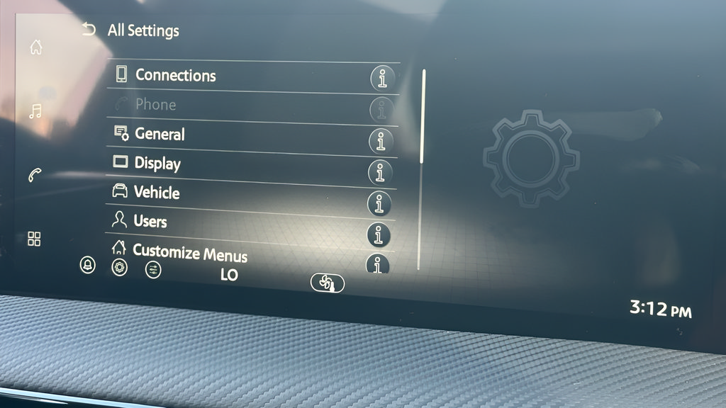 New 2026 Nissan Kicks SR FWD image 39