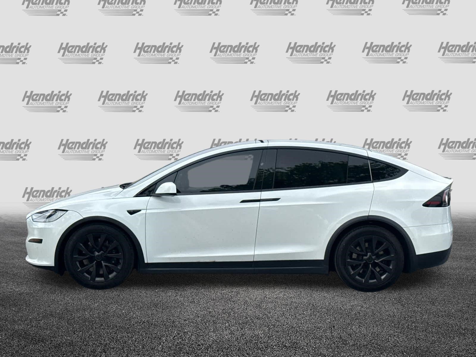 Used 2023 Tesla Model X image 10