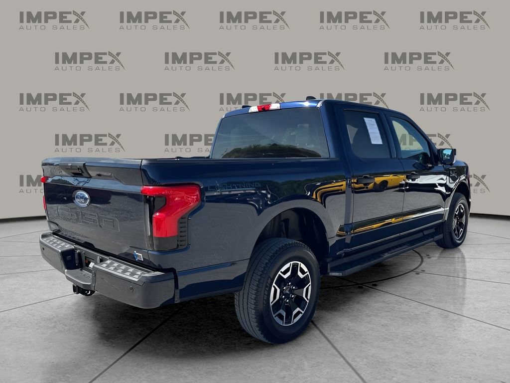 Used 2023 Ford F150 Lightning XLT AWD/4WD image 5
