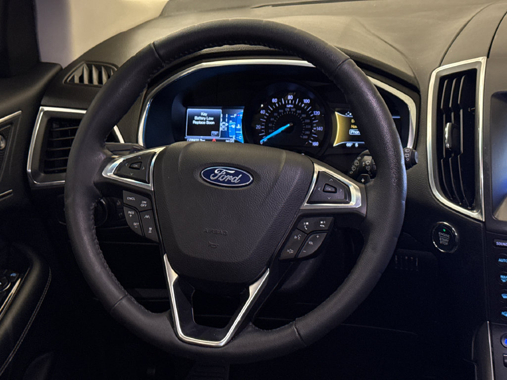Used 2019 Ford Edge Titanium w/ Equipment Group 301A AWD/4WD image 15