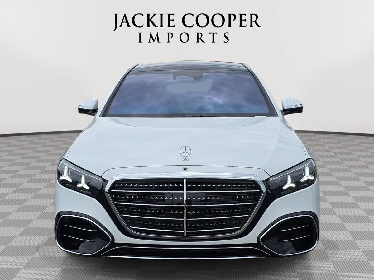 New 2027 Mercedes-Benz S 580 4MATIC Sedan image 2