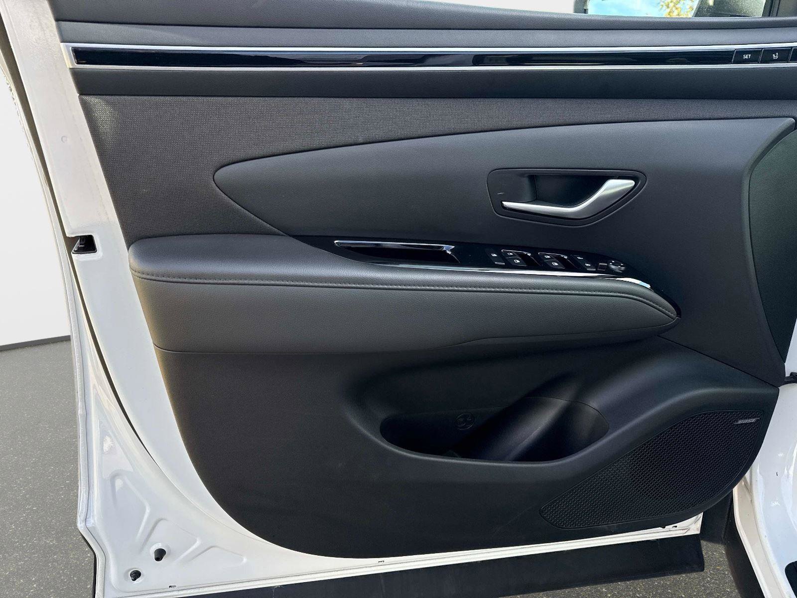 Used 2024 Hyundai Tucson Limited image 17