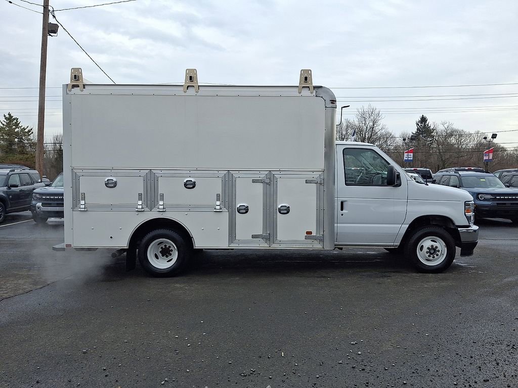 Used 2026 Ford E-350 and Econoline 350 Super Duty w/ Power Equipment Group image 8