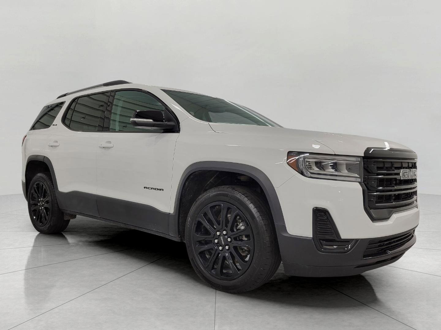 Certified 2023 GMC Acadia SLE w/ Driver Convenience Package image 1