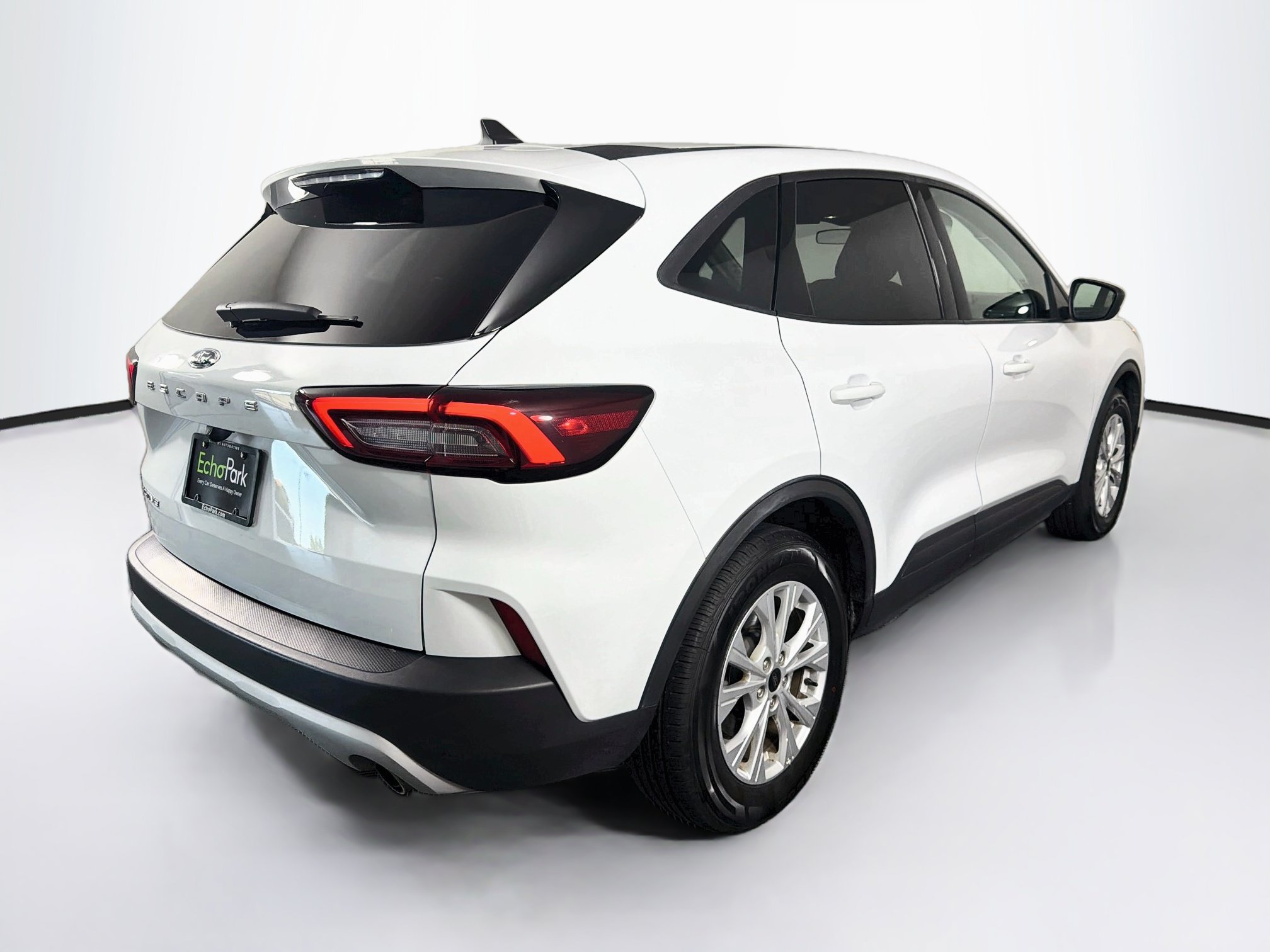 Used 2025 Ford Escape Active FWD image 9