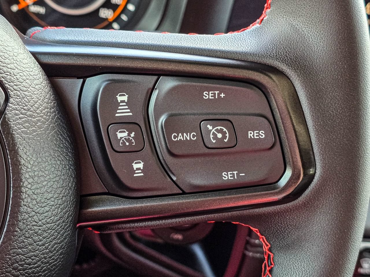 Used 2024 Jeep Wrangler Unlimited Rubicon AWD/4WD image 26