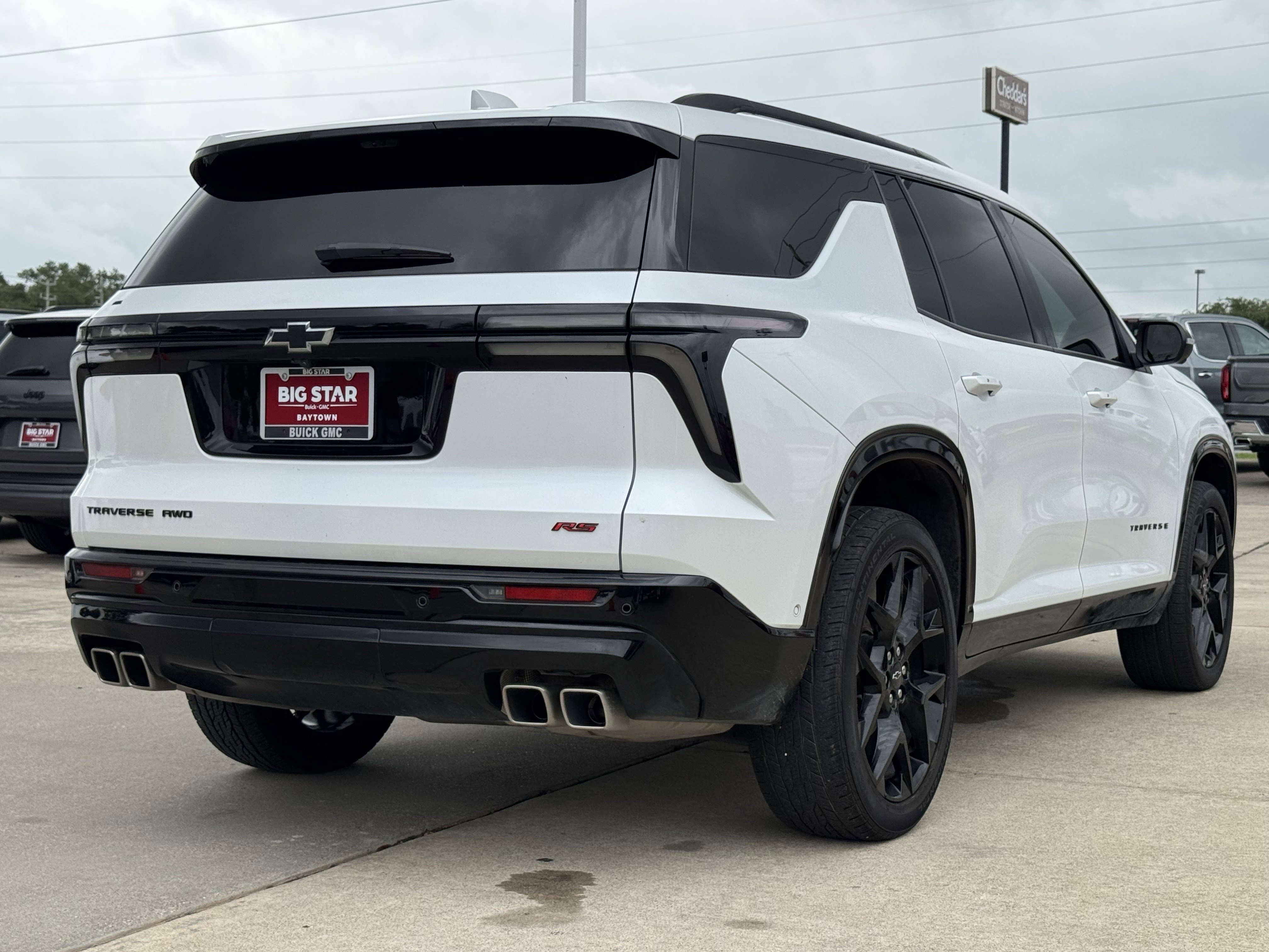Used 2024 Chevrolet Traverse RS AWD/4WD image 8