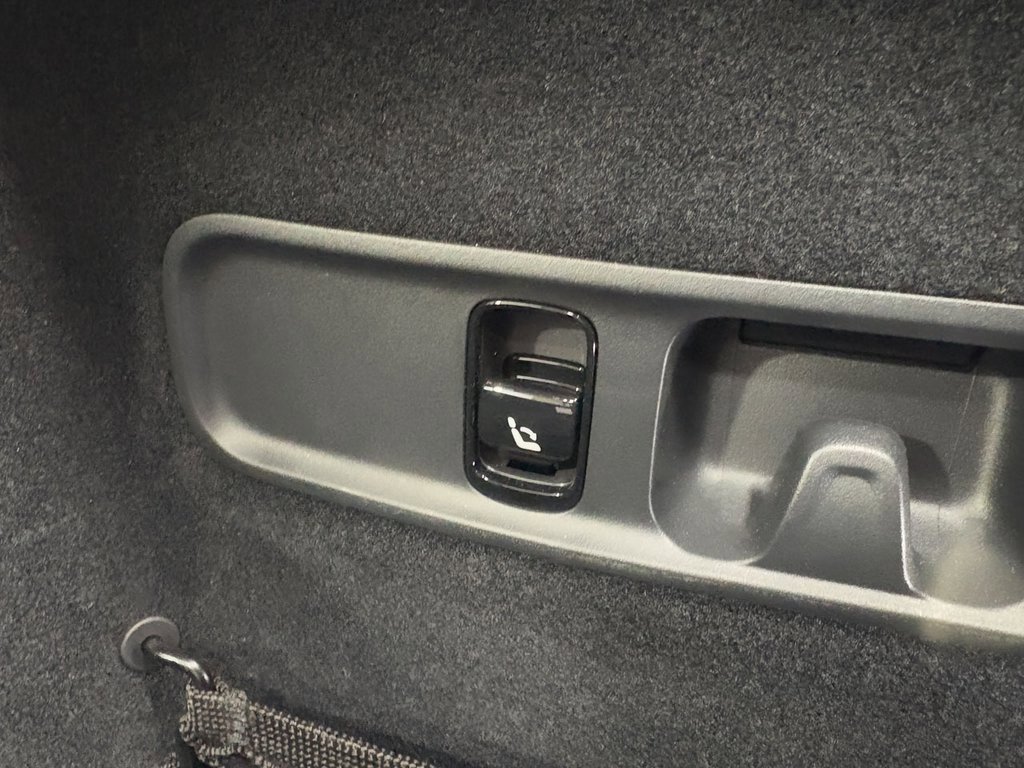 Used 2024 Mercedes-Benz AMG GT 55 image 32