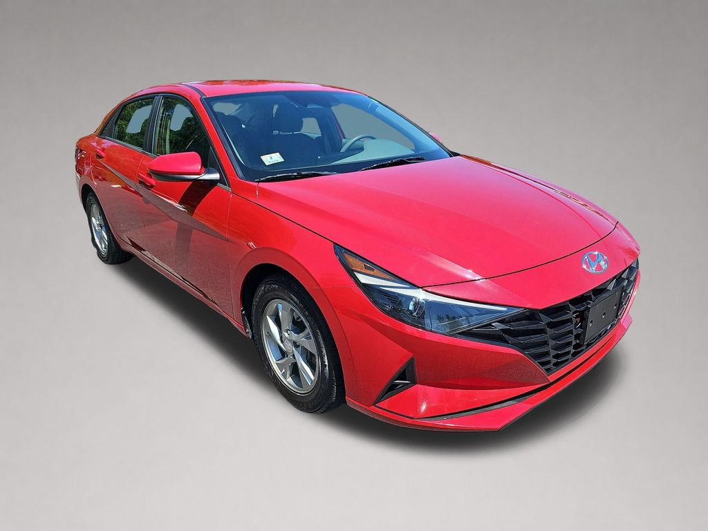 Used 2023 Hyundai Elantra SE w/ Cargo Package FWD image 1