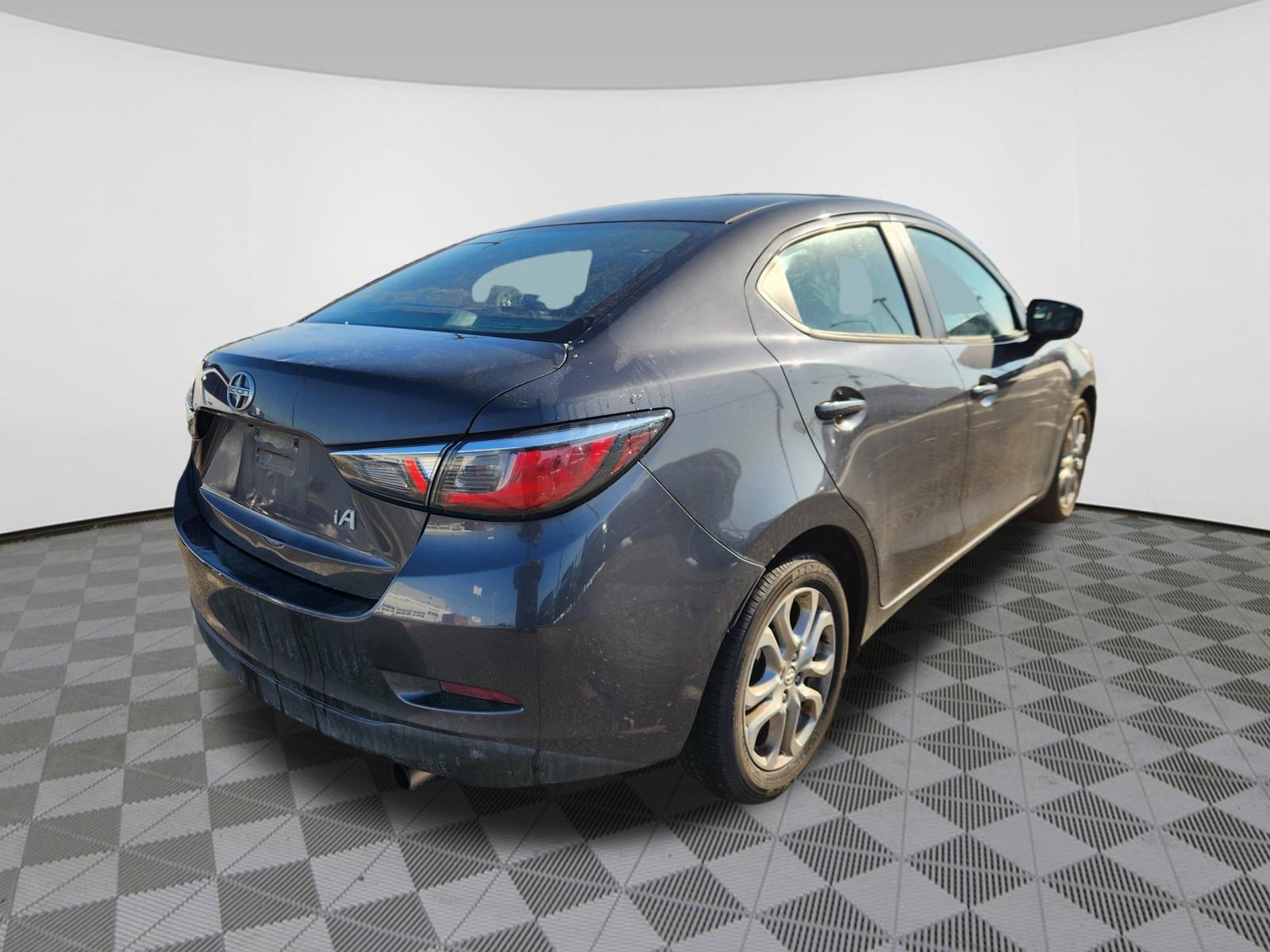 Used 2016 Scion iA image 4