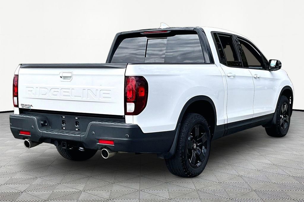 Certified 2024 Honda Ridgeline Black Edition image 6