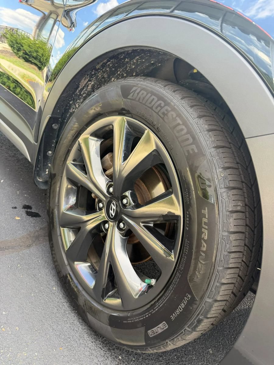 Used 2017 Hyundai Santa Fe Sport AWD/4WD image 16