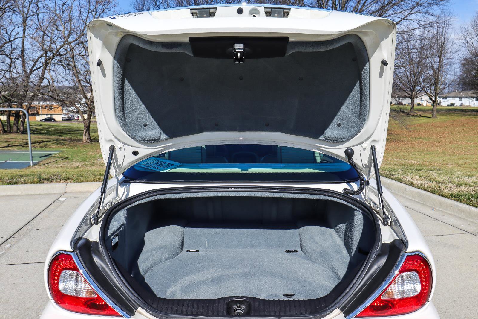 Used 2008 Jaguar XJ8 L image 18