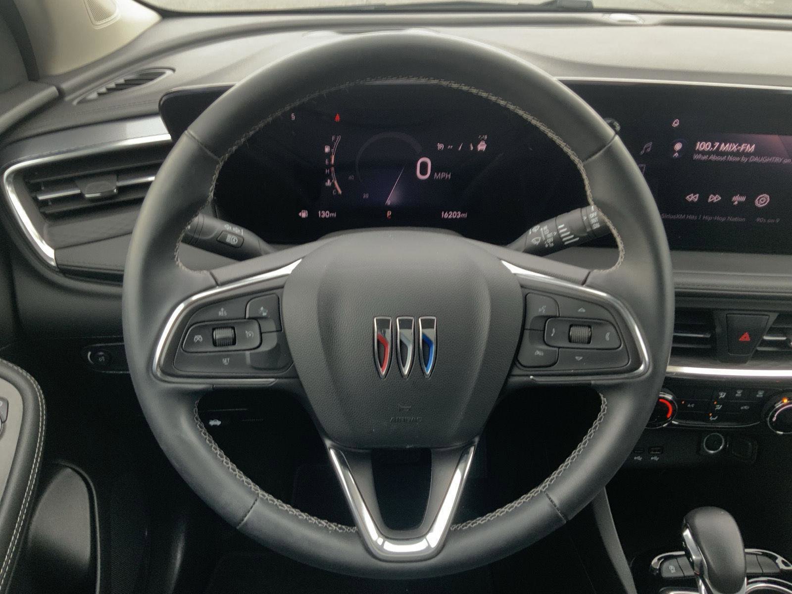 Used 2024 Buick Encore GX Preferred image 27