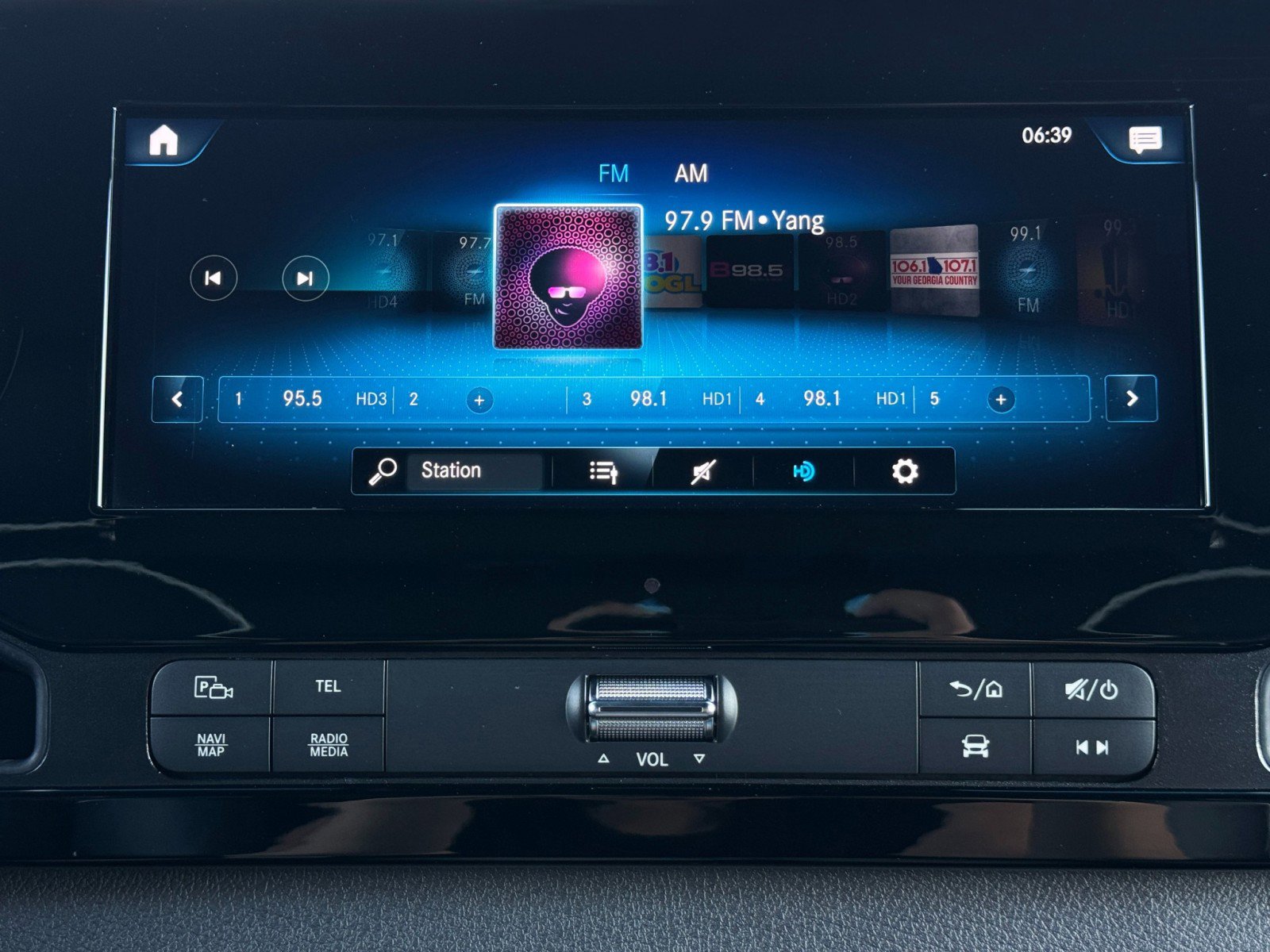 Used 2023 Mercedes-Benz Sprinter 3500 image 27