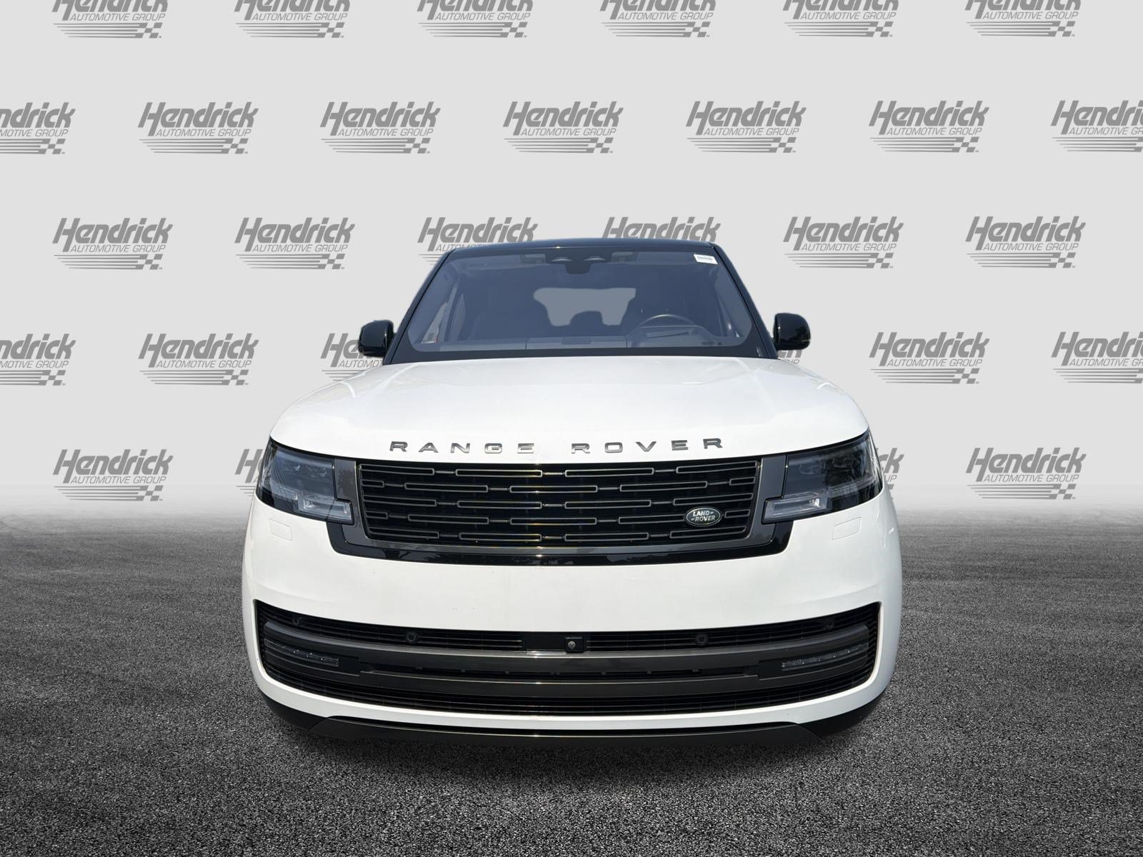 Used 2022 Land Rover Range Rover SE AWD/4WD image 3