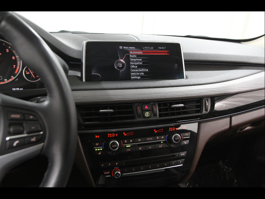 Used 2015 BMW X5 xDrive50i image 9