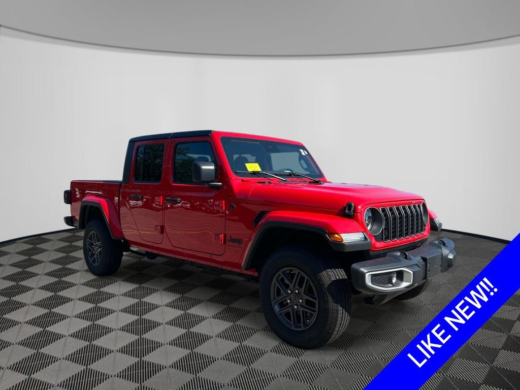 Certified 2025 Jeep Gladiator Sport AWD/4WD image 7