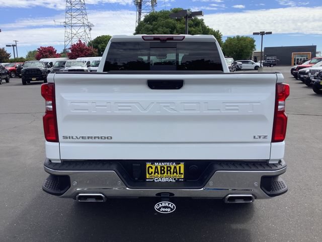 Used 2024 Chevrolet Silverado 1500 LTZ w/ LTZ Premium Package AWD/4WD image 31