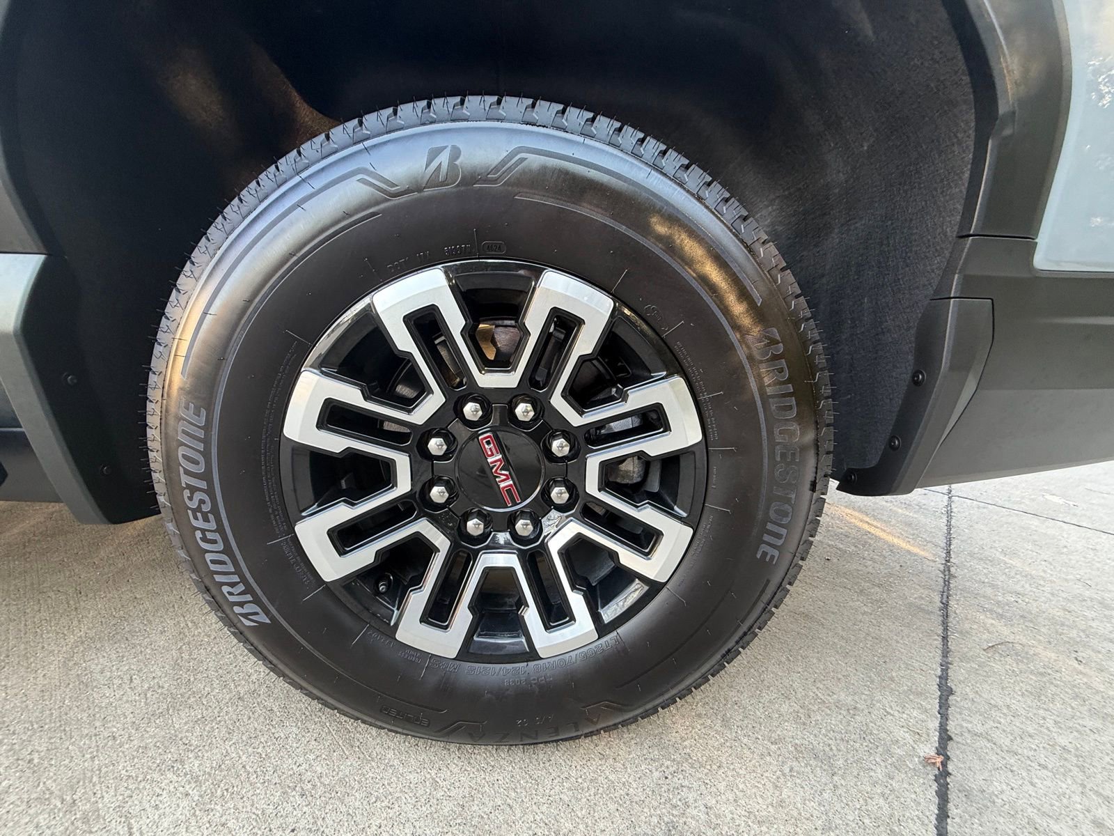 Used 2026 GMC Sierra EV Elevation image 39