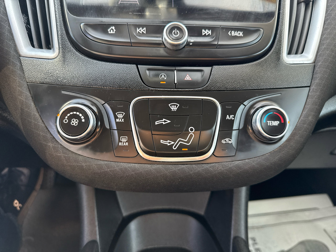 Used 2021 Chevrolet Malibu RS image 22