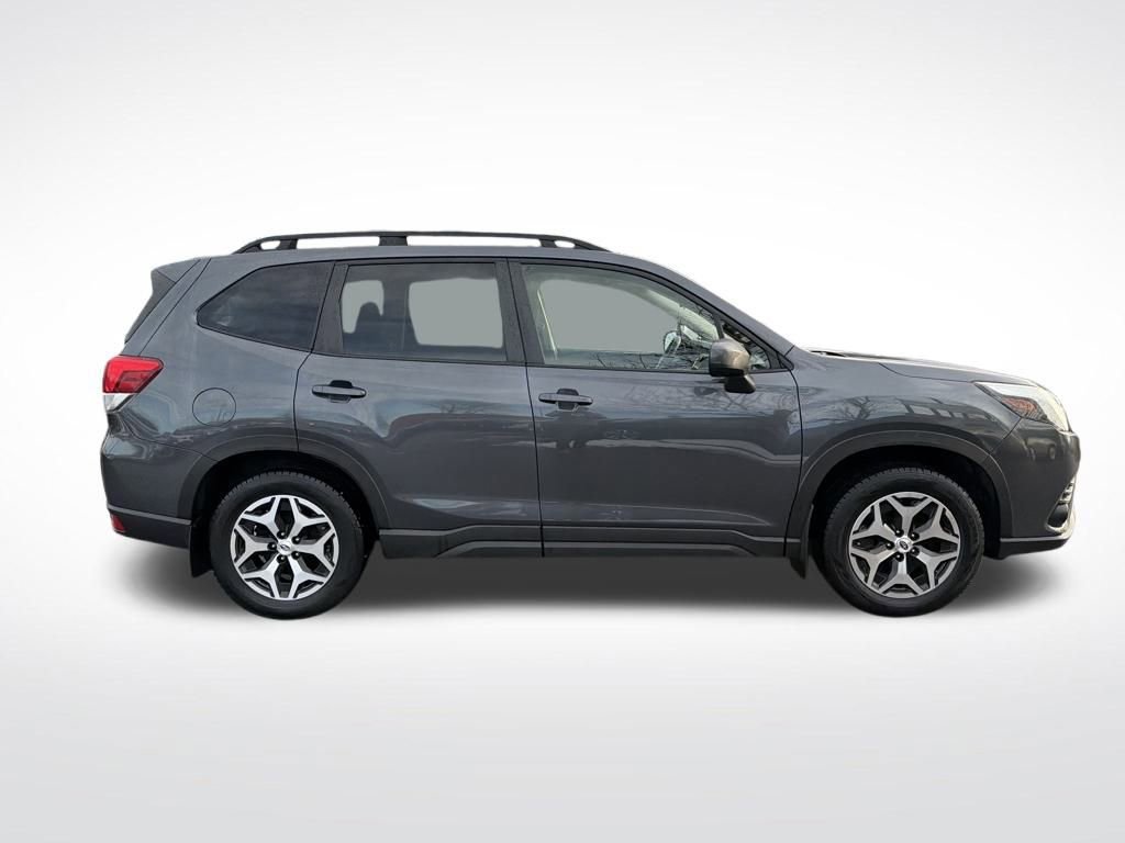Certified 2023 Subaru Forester Premium image 19