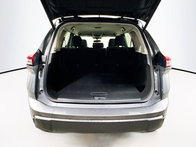 Used 2024 Nissan Rogue SV AWD/4WD image 20