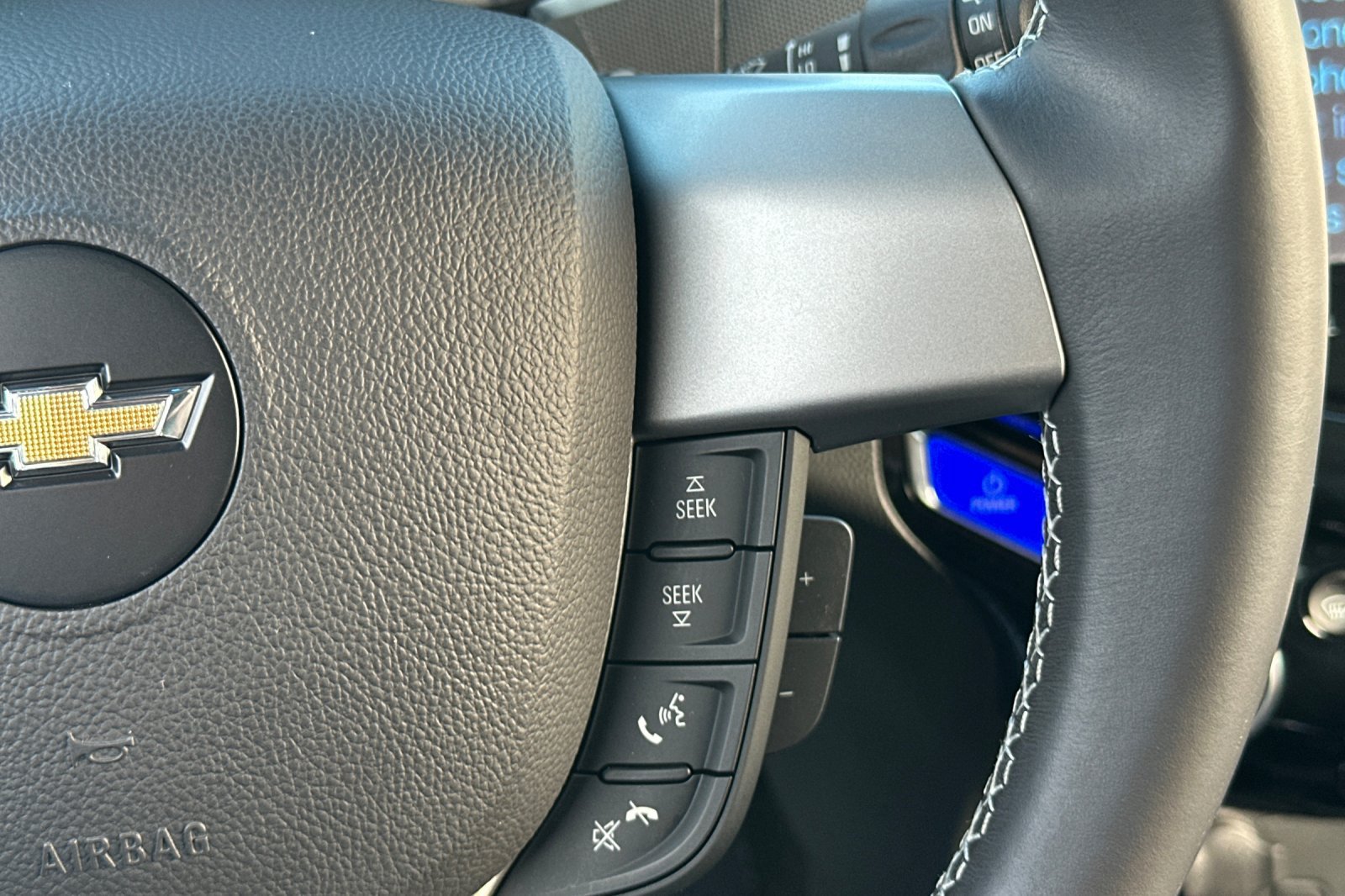 Used 2014 Chevrolet Spark LT FWD image 36