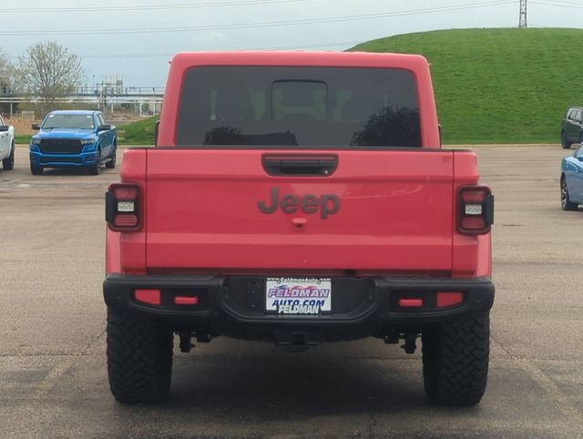 Used 2025 Jeep Gladiator Rubicon AWD/4WD image 4