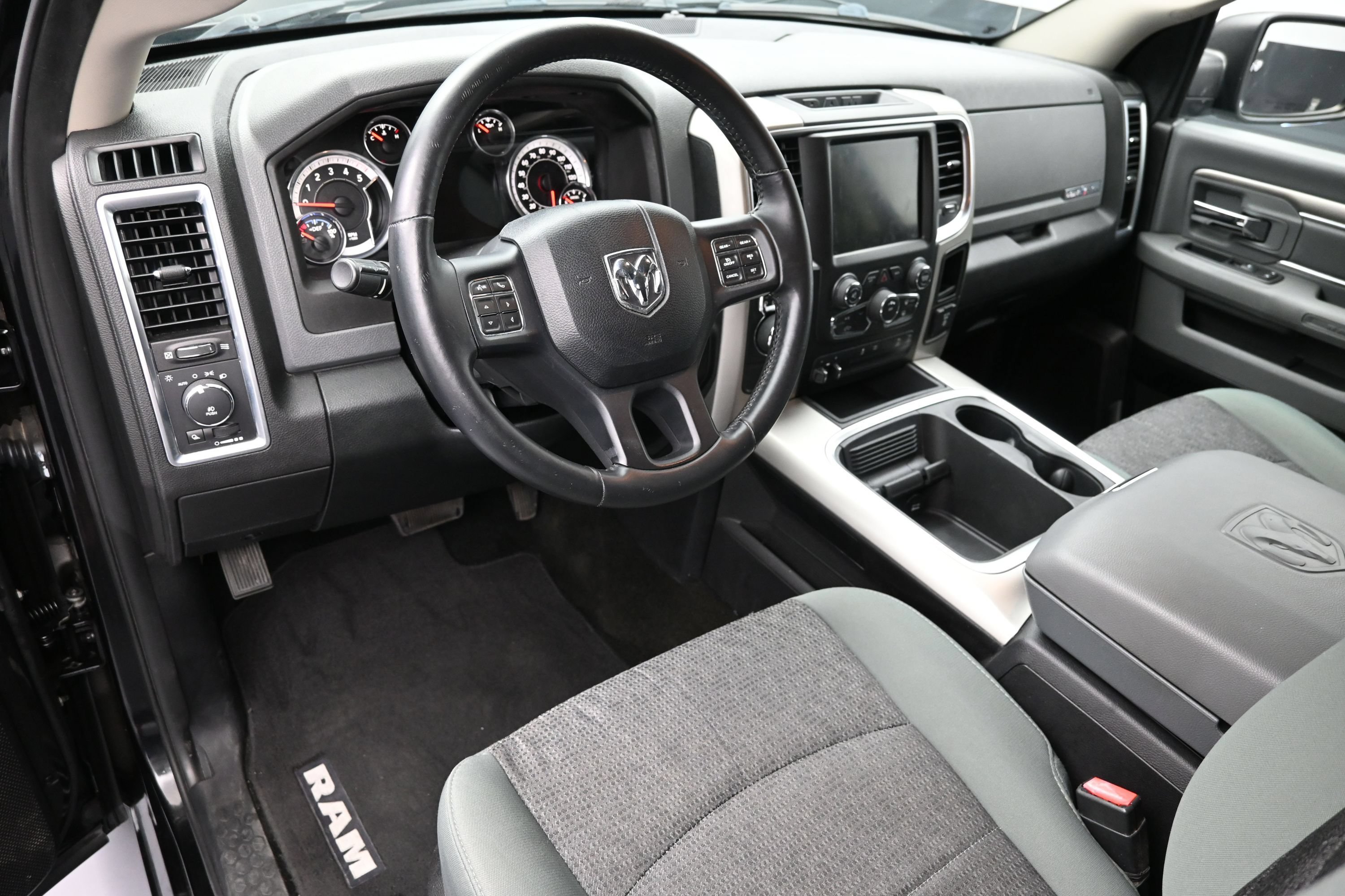 Used 2016 RAM 1500 Lone Star RWD image 22