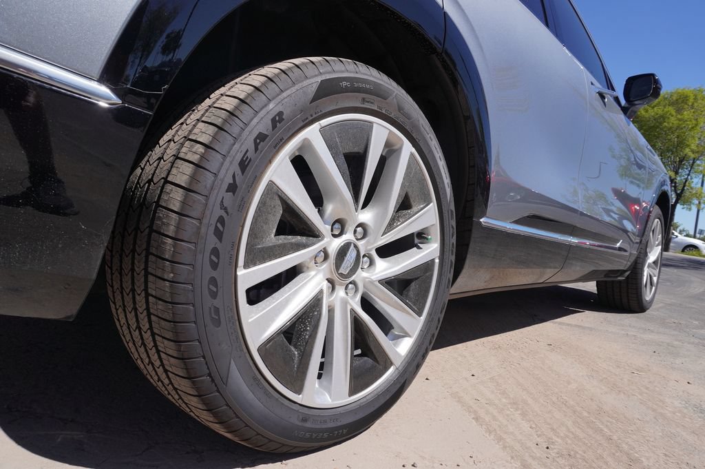 New 2026 Cadillac Vistiq Luxury AWD/4WD image 7