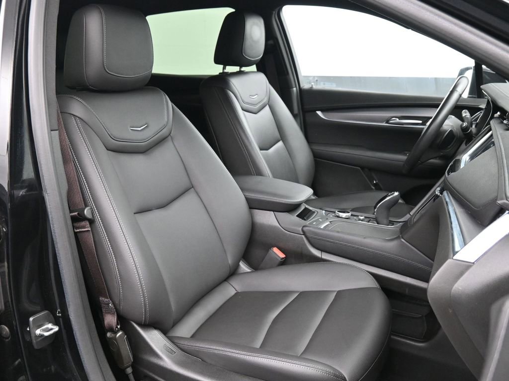 Used 2023 Cadillac XT5 Luxury image 17