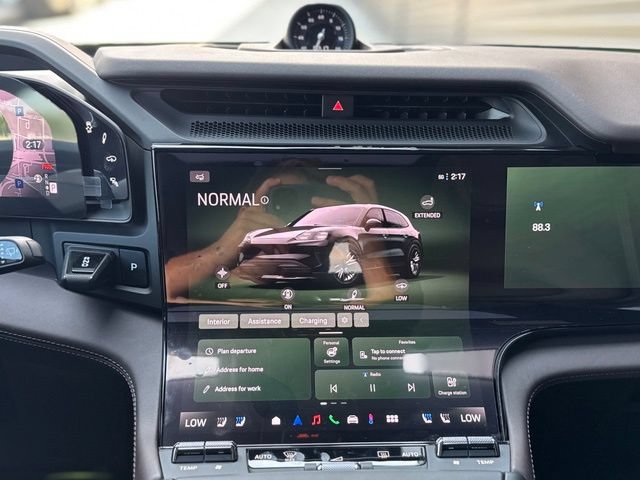 New 2026 Porsche Cayenne Electric AWD/4WD image 30
